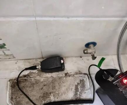蒸湘屋顶漏水维修公司分享下卫生间漏水的危害及解决方法